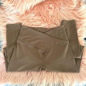 Love Cloud Crossover Legging